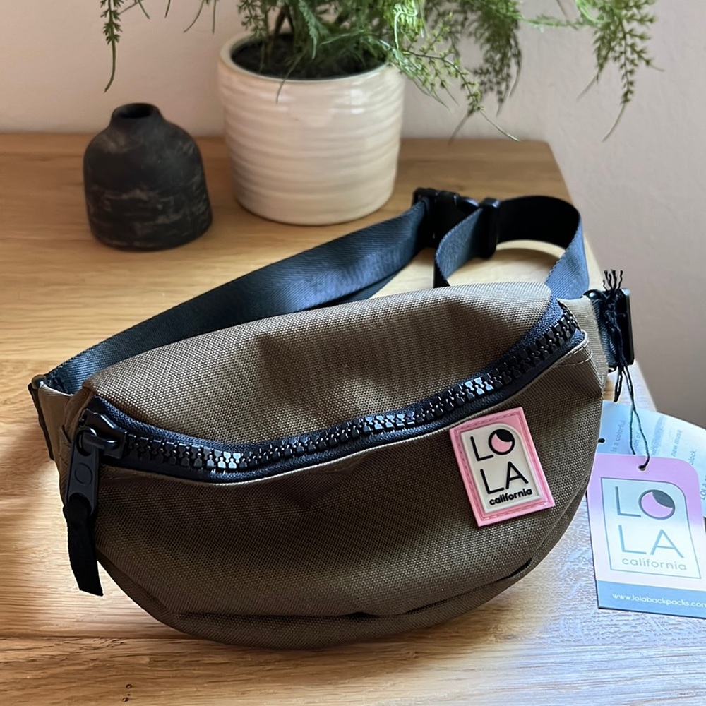 Brand new Lola Fanny back purse in olive green.